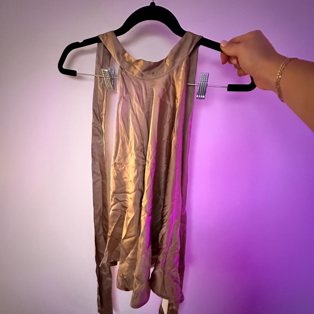 Chic Gold Sleeveless Top